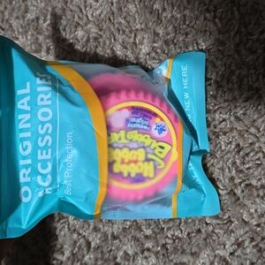 Hubba Bubba earbud case